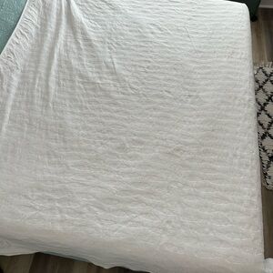 Elegant White Bedding Set